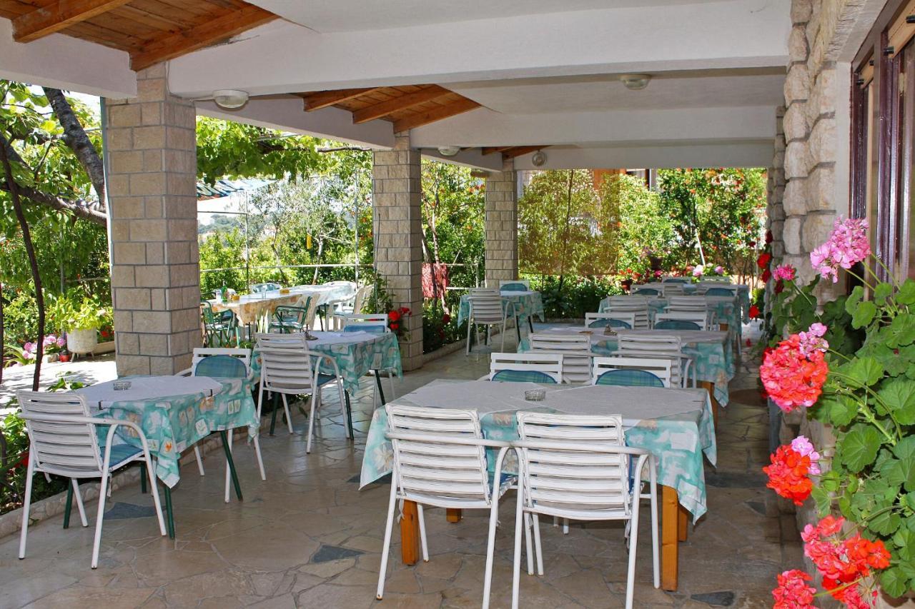 Studio Palit 3195A Exterior foto